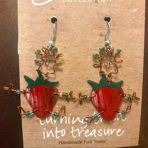 NWT Handmande Strawberry 🍓 dancing girl earrings